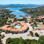 Hotiday Punta Sardegna Hotel apartamentowy Porto Rafael