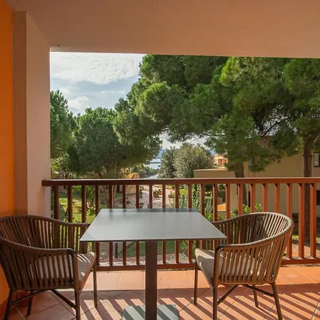 Hotiday Punta Sardegna Appart hôtel