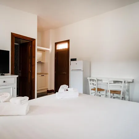 Hotiday Punta Sardegna Aparthotel Porto Rafael