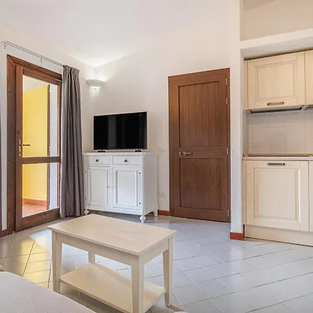 Aparthotel Hotiday Punta Sardegna Porto Rafael