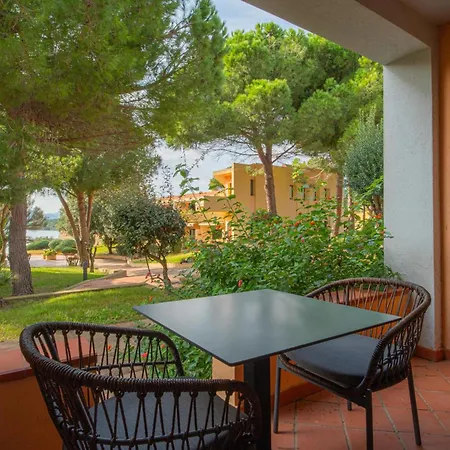 公寓式酒店 Hotiday Punta Sardegna 3*