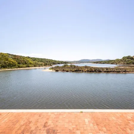 Hotiday Punta Sardegna Aparthotel